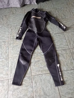 Reef Wetsuit and Accessories