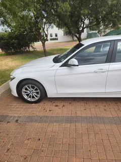 2013 BMW 3 Series Sedan