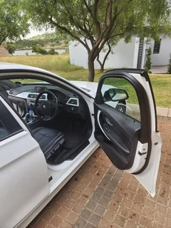 2013 BMW 3 Series Sedan