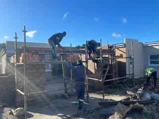 Confidence painting building and Home Maintenance