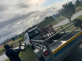 Bakkie for hire ( Black Friday discount)