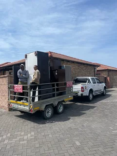 Bakkie and trailer Removals