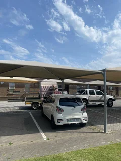 Bakkie for hire 063 049 0104
