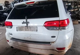 Jeep Grand Cherokee stripping for spares