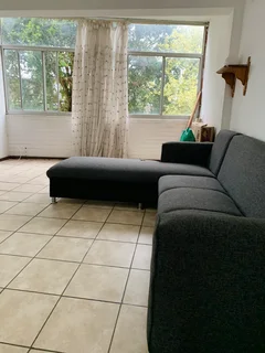 Sharing apartmrent in scottsville