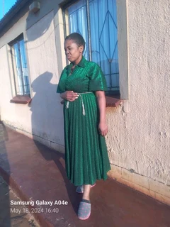 Part time Housekeeper Sunday and Saturday 35yrs is a very hardworking maid, nanny, cook,cleaner