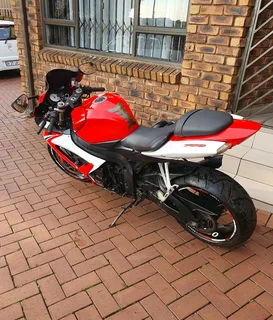 SUZUKI GSX-R 750 WITH 37000 KMS