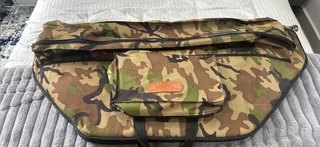 PSE Compound Bow and arrows with specialised bag and attachable quiver