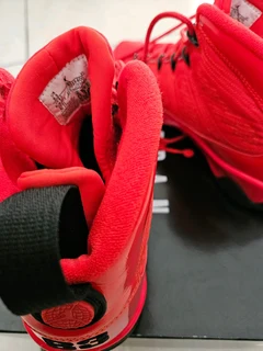 Jordan retro 9 Chilli red sneakers size 8