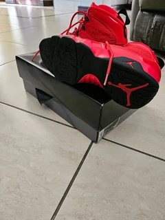 Jordan retro 9 Chilli red sneakers size 8