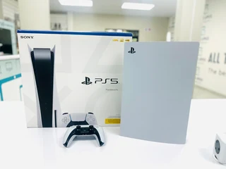 PlayStation 5 &#43; 1 Controller