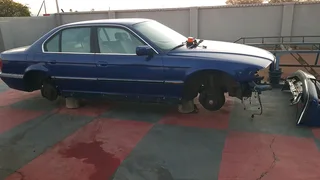 BMW 740i e38 strepping