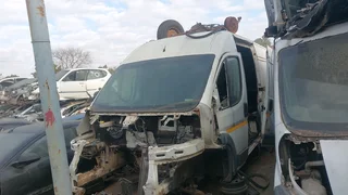 Peugeot boxer 3.0 stripping for spares