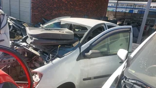 Renault Clio 3 stripping for spares