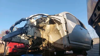 Daihatsu siron 1.3 stripping for spares