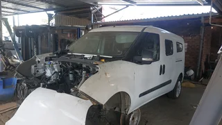 Fiat bodelo max 1.6 stripping for spares