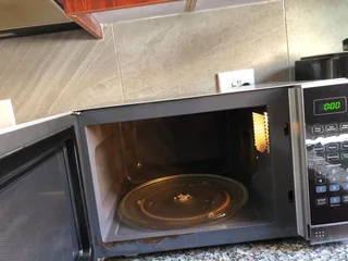 Hisense Microwave and Air fryer both for R1500... negotiable