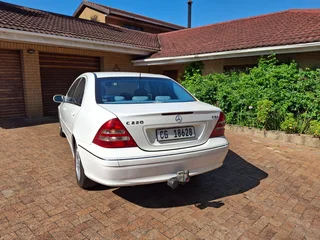 2003 Mercedes-Benz C220 CDI