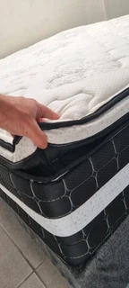 KING BED EXCELLENT WITH PILLOWTOP MATRESS AND BASE R4500 WATSAP 0736552664