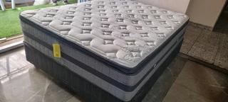 WE COME TOO YOUR HOME WITH OUR BEDS DOUBLE AND QUEENS FROM R2950 - R3950 WATSAP 0736552664