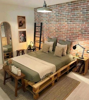 WE MANUFACTURE PALLET BEDBASES AND HEADBOARDS ALL AREAS WATSAP 0736552664