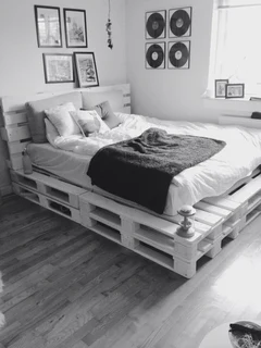WE MANUFACTURE PALLET BEDBASES AND HEADBOARDS ALL AREAS WATSAP 0736552664