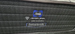 KING BED EXTRA LENGHT AS NEW STILL R8500 WATSAP ME RATHER 0736552664