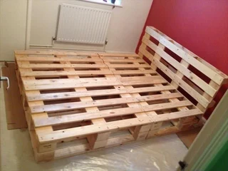 WE MANUFACTURE PALLET BEDBASES AND HEADBOARDS FRM R1450 - R1950 WATSAP 0736552664
