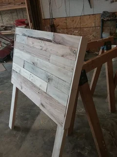 WE MANUFACTURE PALLET BEDBASES AND HEADBOARDS FRM R1450 - R1950 WATSAP 0736552664