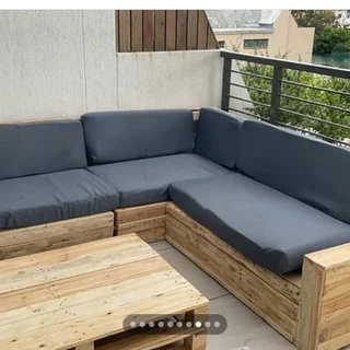 WE MAKE OUTDOOR AND INDOOR PALLET COUCHES WITH CUSHIONS FRM R5950 - R7950 WATSAP 0736552664
