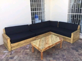 WE MAKE OUTDOOR AND INDOOR PALLET COUCHES WITH CUSHIONS FRM R5950 - R7950 WATSAP 0736552664
