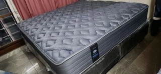 LUXURY KING BED WITH POCKET SPRING MATRESS AND BASES R5950 WATSAP 0736552664