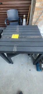 WE MANUFACTURE AND DELIVER  100 PERCENT MAINTENANCE FREE RECYCLE PLASTIC BENCHES WATSAP 0736552664