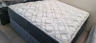 Top Of Range Queen Bed R7950 Retails R22 500 Watsap 0736552664