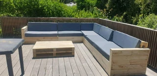 L  SHAPE PALLET COUCHES MADE WITH CUSHIONS FROM R6950 - R895O WATSAP ME RATHER 0736552664