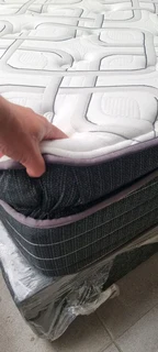 KING BED TOP OF RANGE LUXURIOUS PILLOWTOP MATRESS AND BASEZ R8500 RETAILZ R27 400 WATSAP 0736552664