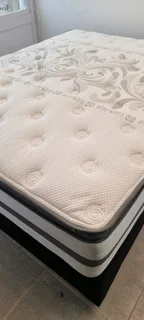 QUEEN BED BRAND NEW STILL R4500 WATSAP 0736552664