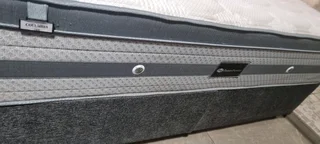 KING BED WITH THICK HEAVY DUTY MATRESS PLUS BASE R4500 WATSAP 0736552664