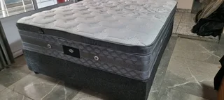 Queen Bed Wifh Thick Heavy Duty Matress Plus Base R3500 Watsap 0736552664 Can Deliver