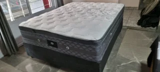 QUEEN BED WIFH THICK HEAVY DUTY MATRESS PLUS BASE R3500 WATSAP 0736552664 CAN DELIVER