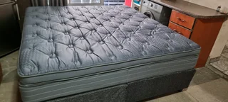 King Bed Excellent R4950  With Pillowtop Matress And Bases Watsap 0736552664