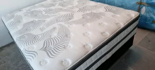 Queen Bed With Top Of Range Thick Heavy Duty Pillowtop Matress And Base R4500 Watsap 0736552664