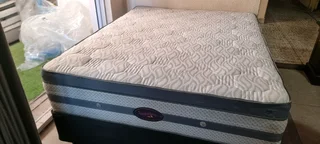 QUEEN BED WITH THICK HEAVY DUTY MATRESS PLUS BASE R2950 WATSAP 0736552664