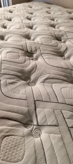 KING BED XTRA LENGHT R8500 WITH PILLOWTOP MATRESS AND BASES WATSAP 0736552664