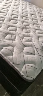 KING BED TOP OF RANGE XTRA LENGHT R6950 SELLING FOR LOW PRICE RETAILS R27 000 WATSAP 0736552664