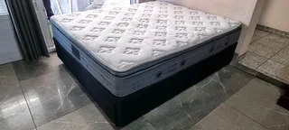 Queej Beds For Sale Demo Stock From R2000 Watsap 0736552664 Can Deliver All Areas