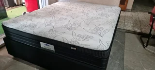 QUEEJ BEDS FOR SALE DEMO STOCK FROM R2000 WATSAP 0736552664 CAN DELIVER ALL AREAS