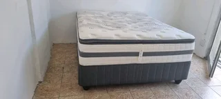 DOUBLE AND QUEEN BEDS PLUS KINGS LOW PRICES WATSAP 0736552664 CAN DELIVER
