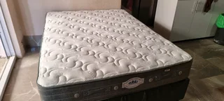 DOUBLE AND QUEEN BEDS PLUS KINGS LOW PRICES WATSAP 0736552664 CAN DELIVER