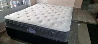 CHEAPEST BEDS IN WHOLE OF CAPETOWN WATSAP 0736552664 COME TOO OUR STORAGE UNIT KRAAIFONTEIN